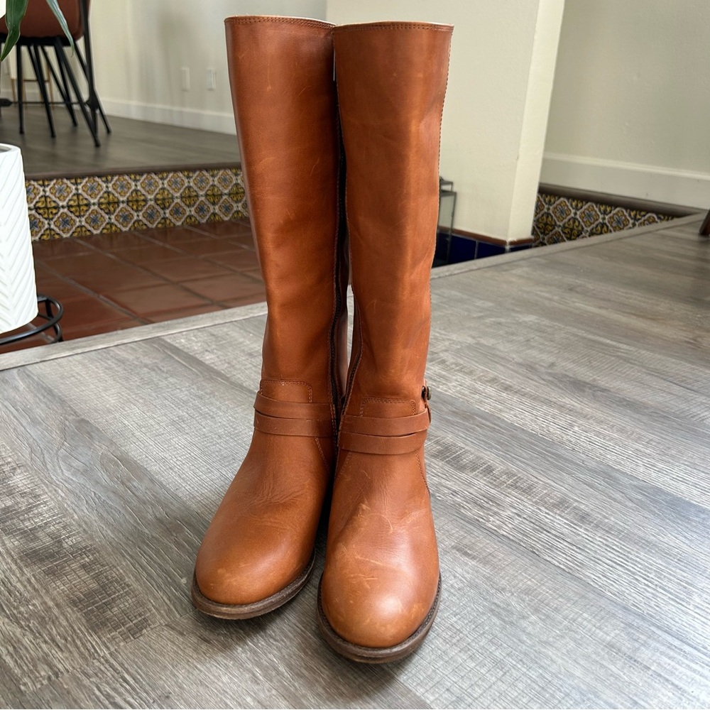 Frye Melissa Belted Leather Boots NEW! - Picture 4 of 10
